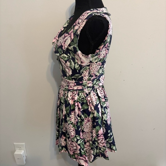 Hearts and Roses Carnation Mini Dress Size 14 - Picture 6 of 11